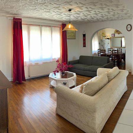 5Min Futuroscope 80M2 - 3 Chambres - Parking Prive - Wifi - Jardin Chasseneuil-du-Poitou Bagian luar foto